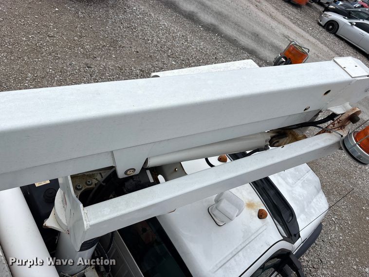 image for item YA2691 2013 Ford F450 Super Duty bucket truck