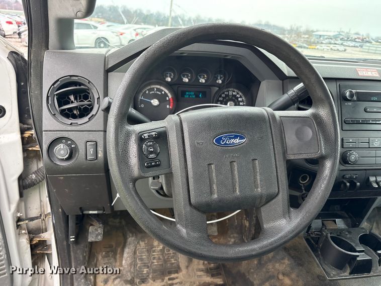 image for item YA2691 2013 Ford F450 Super Duty bucket truck