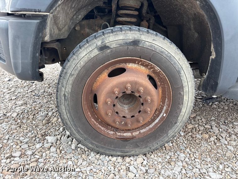 image for item YA2691 2013 Ford F450 Super Duty bucket truck