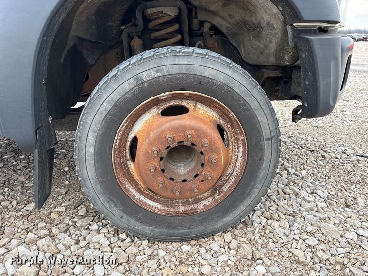 image for item YA2691 2013 Ford F450 Super Duty bucket truck