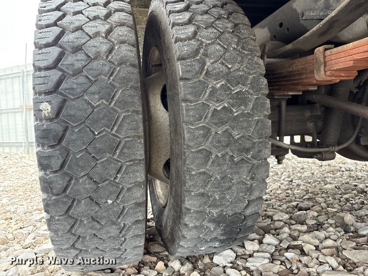 image for item YA2691 2013 Ford F450 Super Duty bucket truck