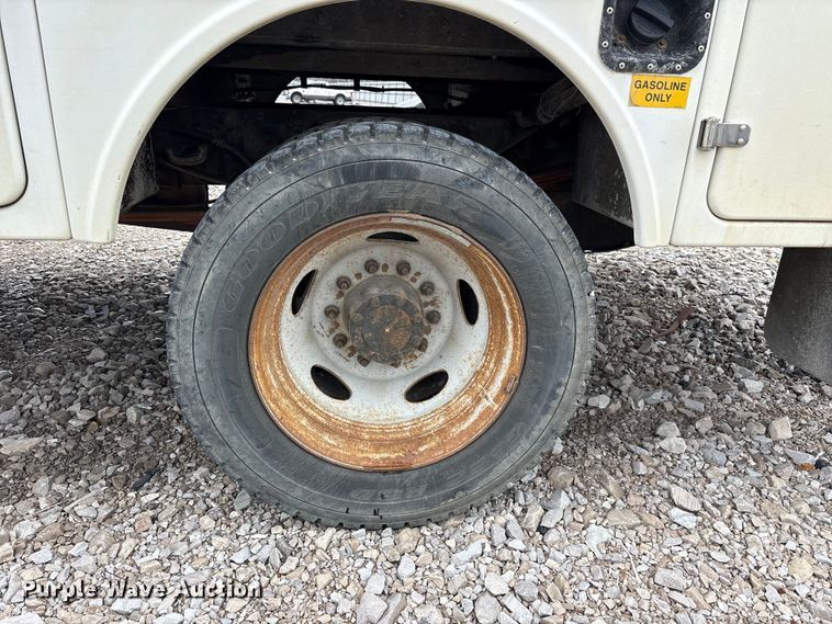 image for item YA2691 2013 Ford F450 Super Duty bucket truck