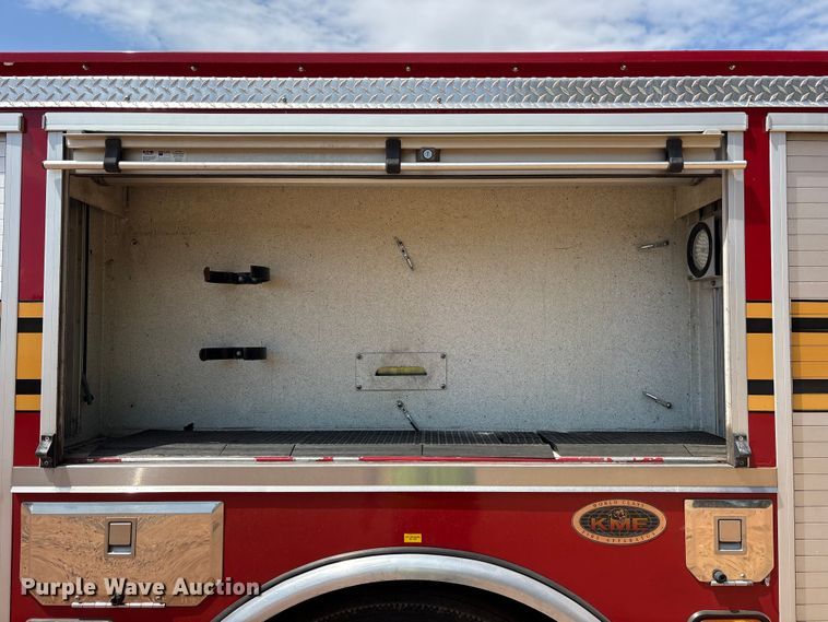 image for item YA3222 2009 Kovatch Mobile Equipment pumper fire truck