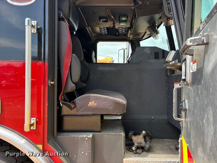 image for item YA3222 2009 Kovatch Mobile Equipment pumper fire truck