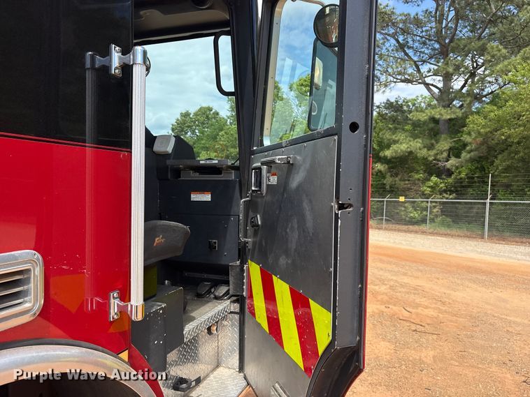 image for item YA3222 2009 Kovatch Mobile Equipment pumper fire truck