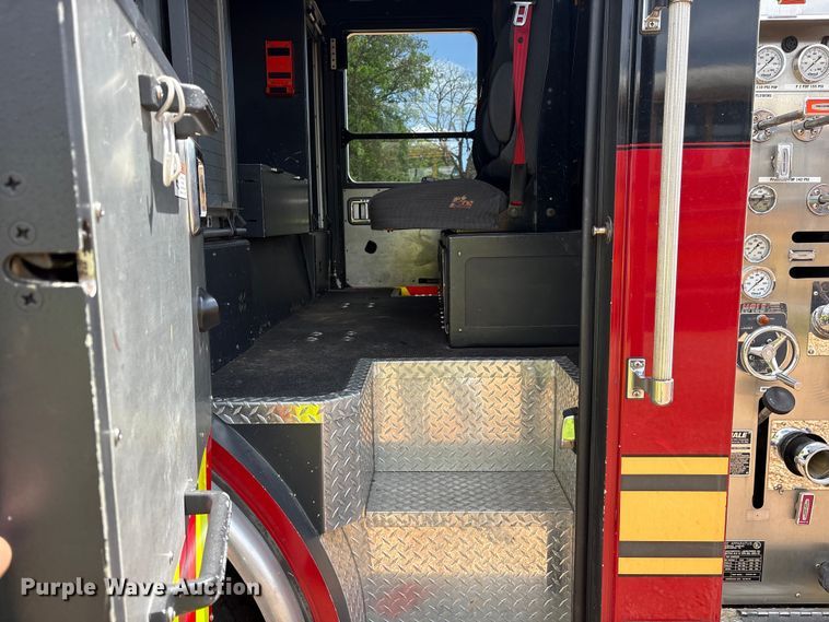 image for item YA3222 2009 Kovatch Mobile Equipment pumper fire truck