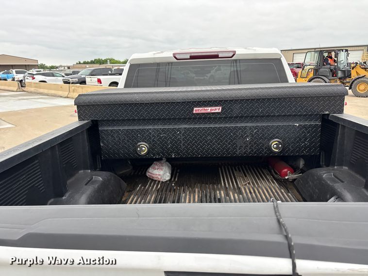 image for item YA3300 2021 Chevrolet Silverado 1500 pickup truck