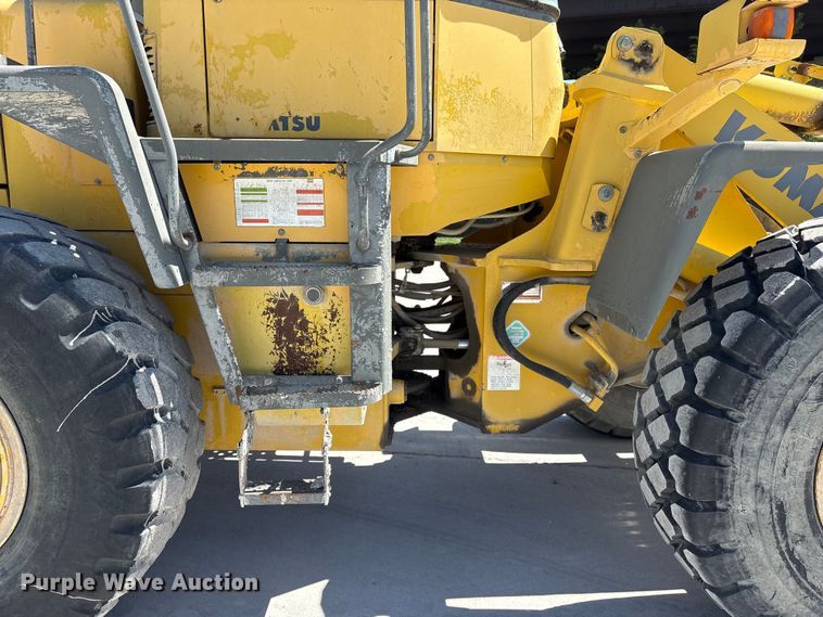 image for item DO5207 1999 Komatsu WA250-3 wheel loader