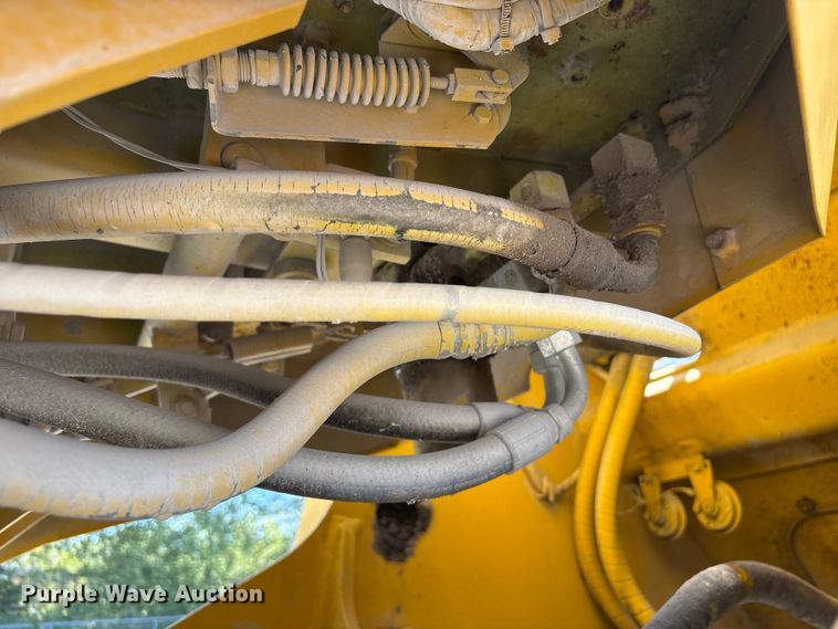 image for item DO5207 1999 Komatsu WA250-3 wheel loader