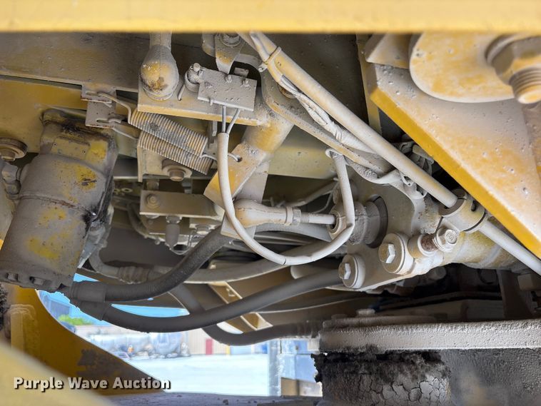 image for item DO5207 1999 Komatsu WA250-3 wheel loader