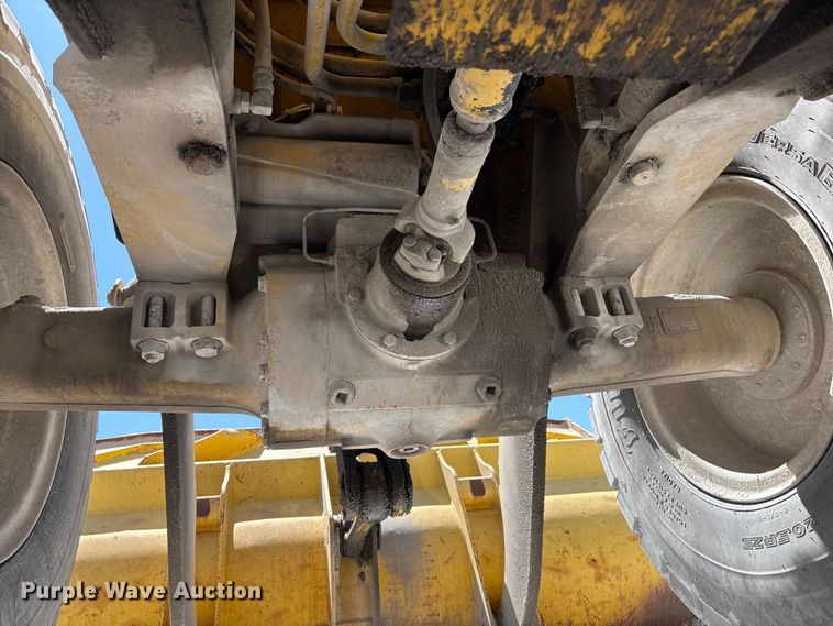 image for item DO5207 1999 Komatsu WA250-3 wheel loader