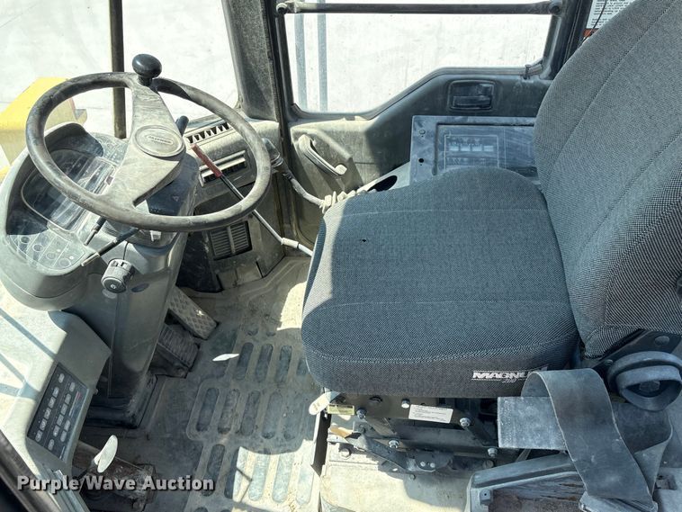 image for item DO5207 1999 Komatsu WA250-3 wheel loader