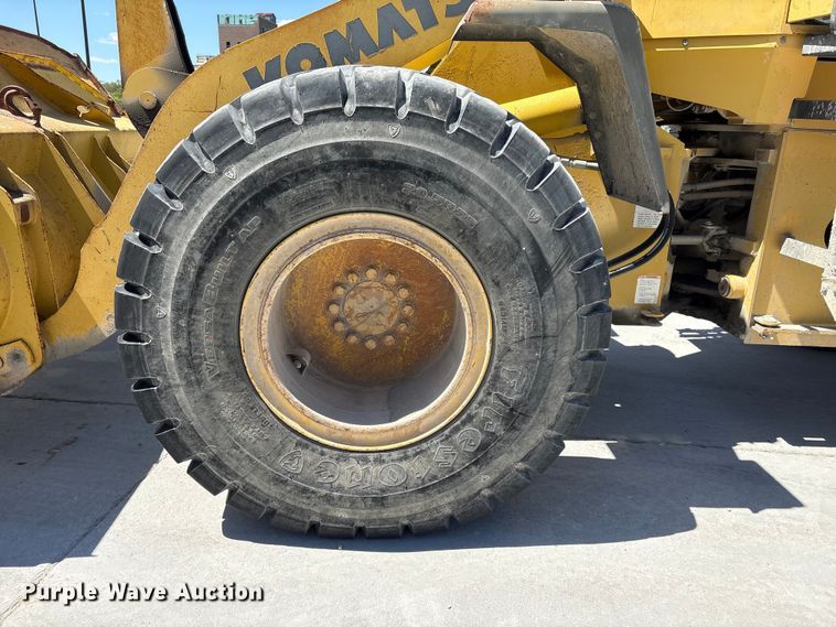 image for item DO5207 1999 Komatsu WA250-3 wheel loader