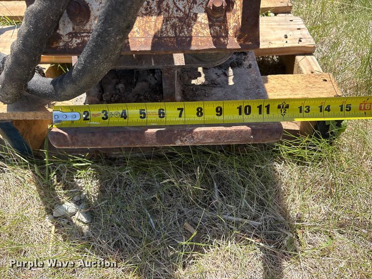 image for item DO5213 Mini excavator plate compactor