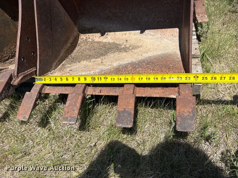 image for item DO5214 (4) mini excavator buckets