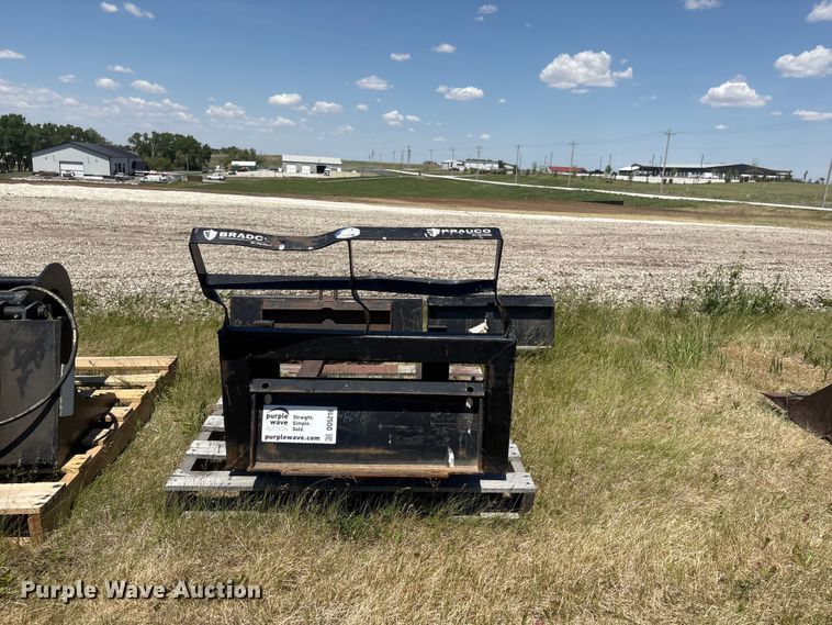 image for item DO5216 Skid steer attachments