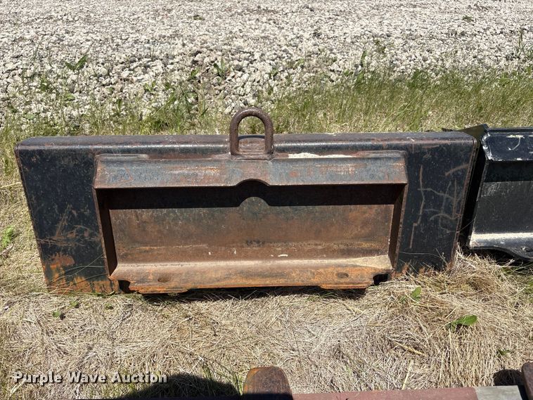 image for item DO5216 Skid steer attachments