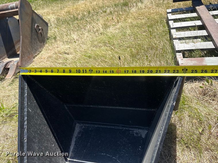 image for item DO5216 Skid steer attachments