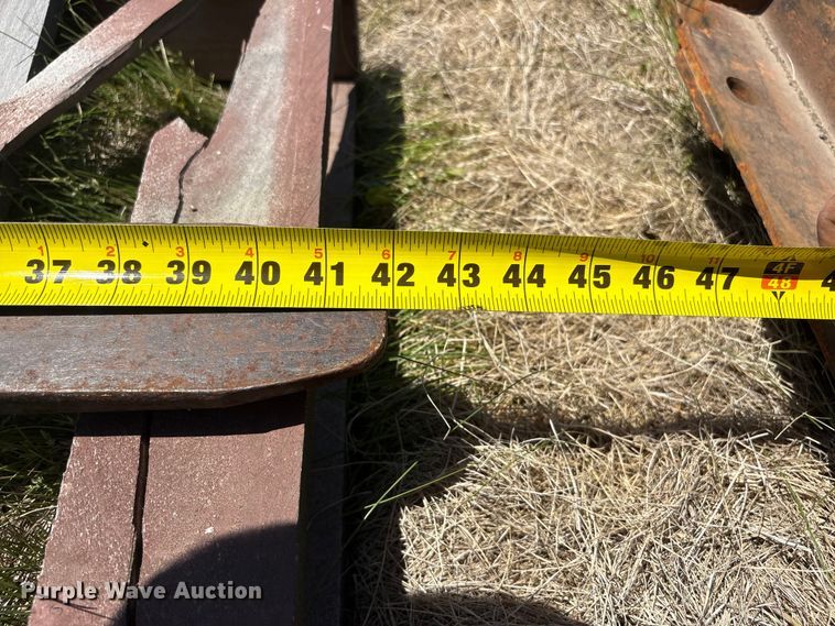 image for item DO5216 Skid steer attachments
