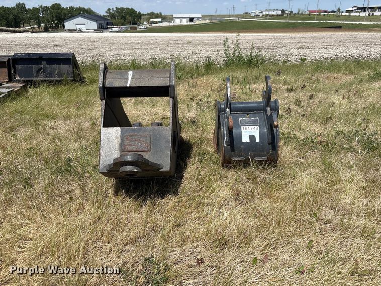 image for item DO5217 Mini excavator buckets