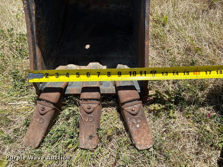 image for item DO5217 Mini excavator buckets