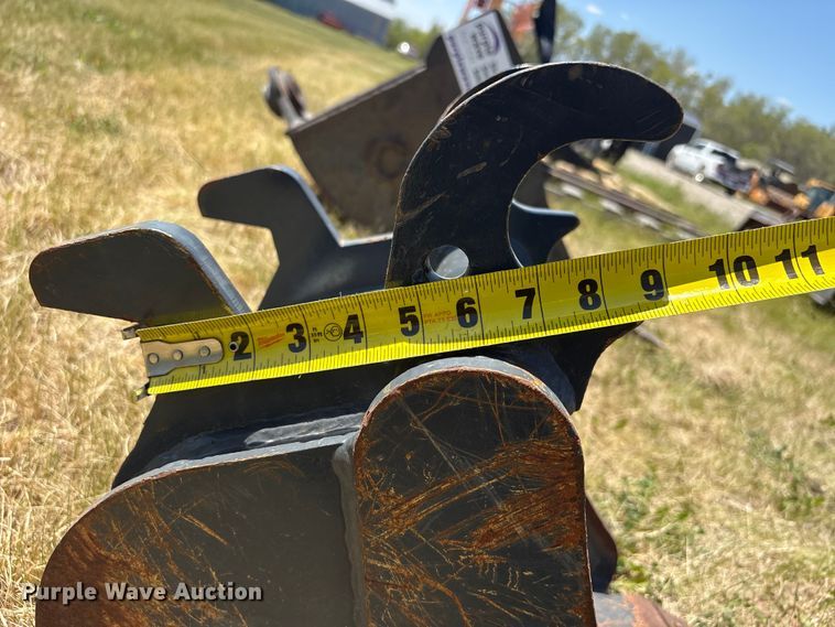 image for item DO5217 Mini excavator buckets