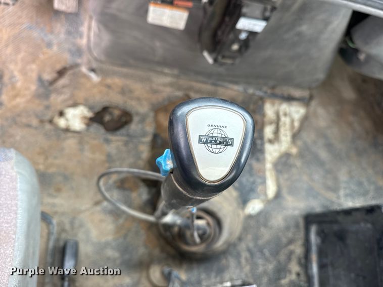 image for item DO8514 2007 International 7500 water truck
