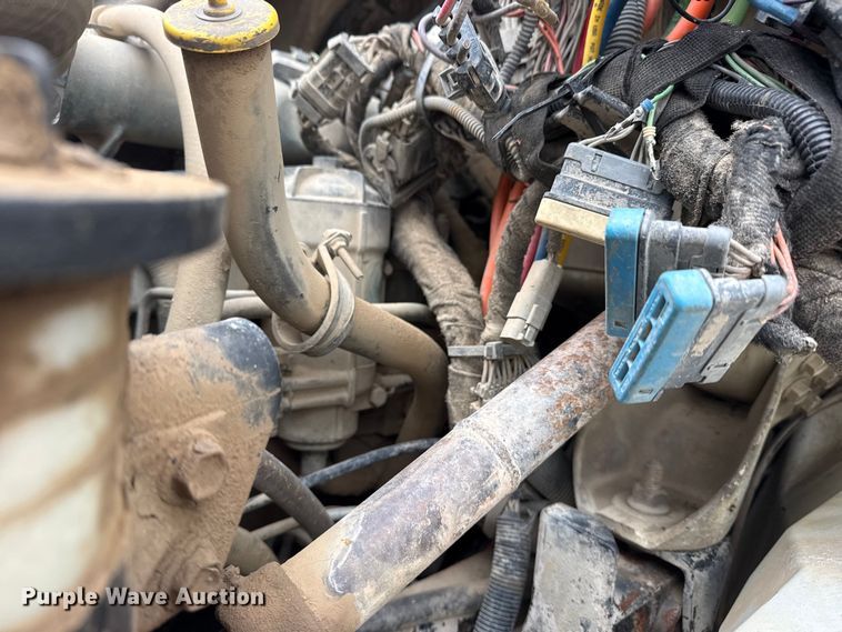 image for item DO8514 2007 International 7500 water truck