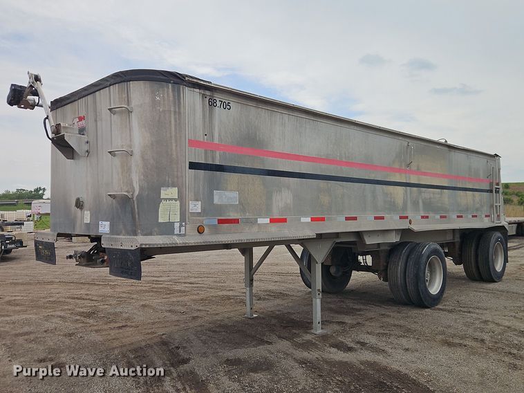 image for item DR2814 2003 Travis T/96 end dump trailer