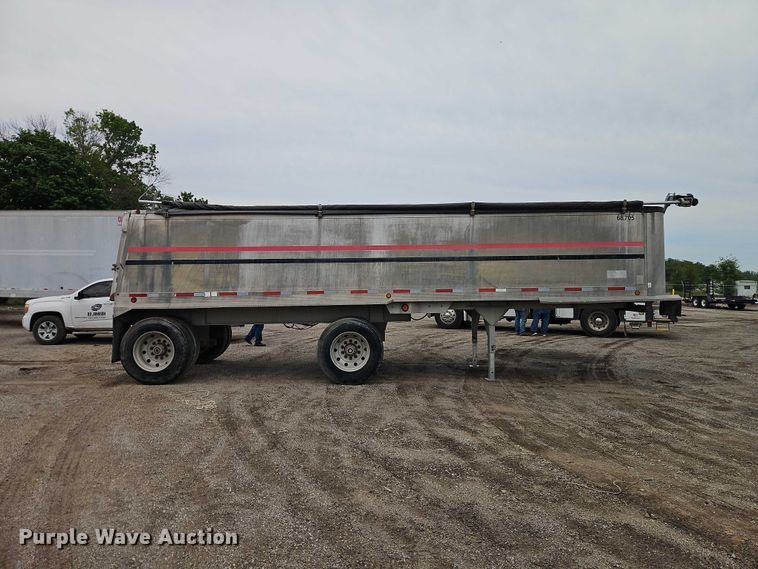image for item DR2814 2003 Travis T/96 end dump trailer