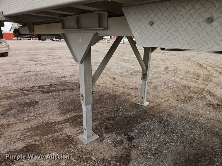 image for item DR2814 2003 Travis T/96 end dump trailer