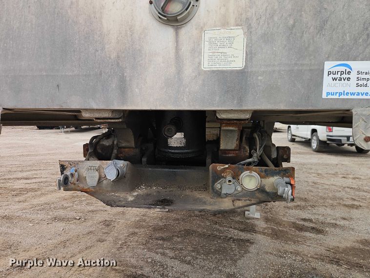 image for item DR2814 2003 Travis T/96 end dump trailer