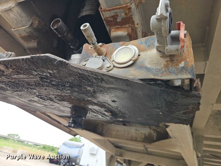 image for item DR2814 2003 Travis T/96 end dump trailer