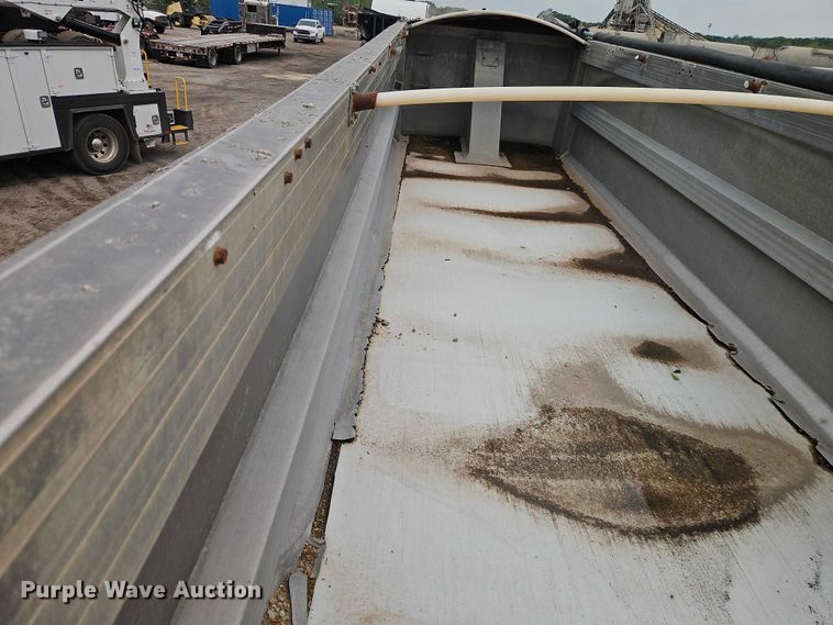 image for item DR2814 2003 Travis T/96 end dump trailer
