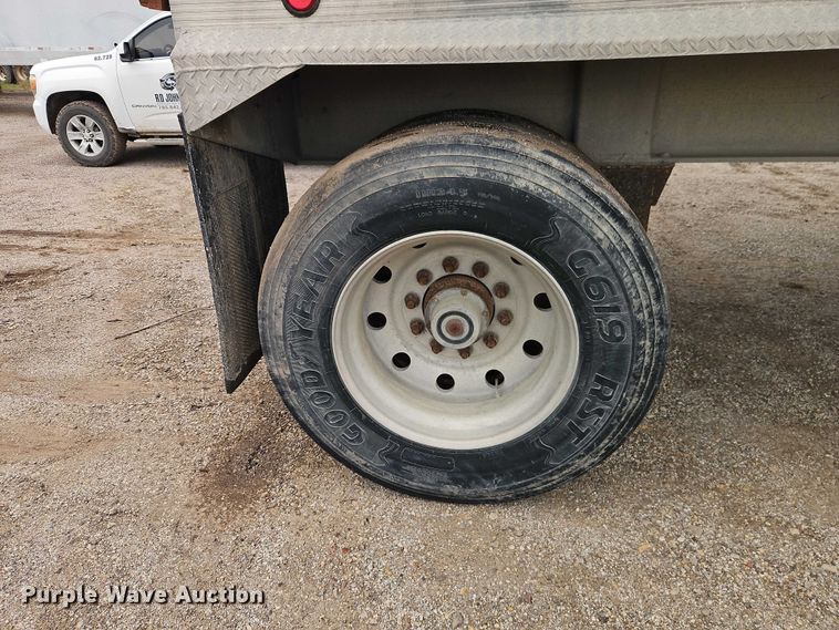 image for item DR2814 2003 Travis T/96 end dump trailer