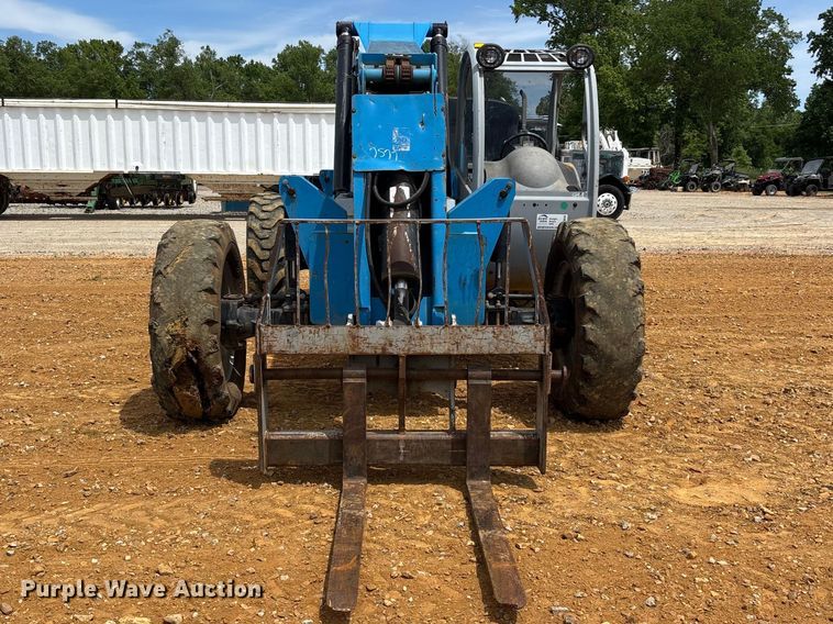 image for item DT0245 2008 Genie GTH844 telehandler