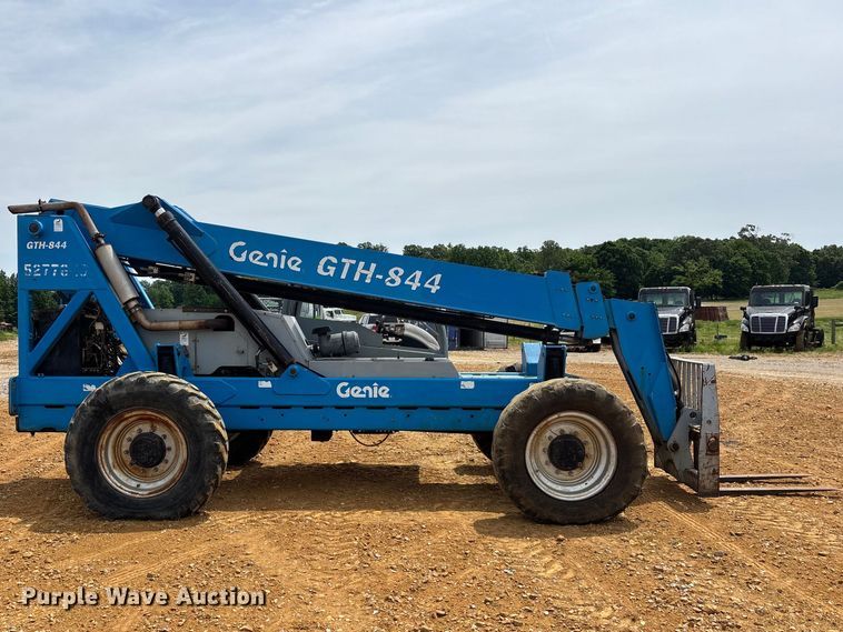 image for item DT0245 2008 Genie GTH844 telehandler