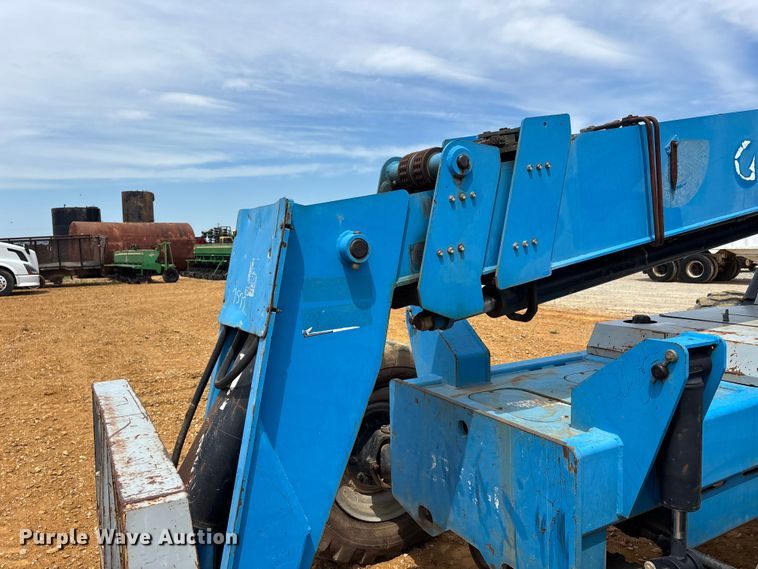 image for item DT0245 2008 Genie GTH844 telehandler