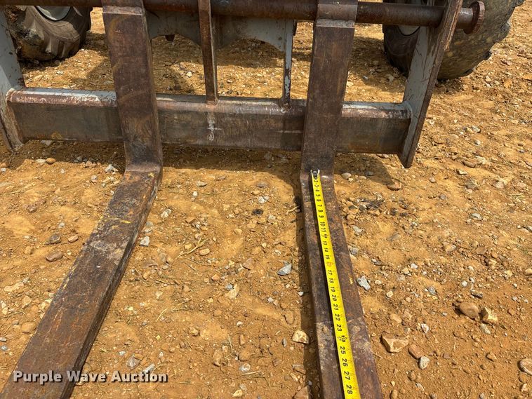 image for item DT0245 2008 Genie GTH844 telehandler