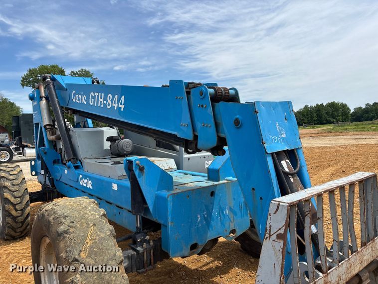 image for item DT0245 2008 Genie GTH844 telehandler