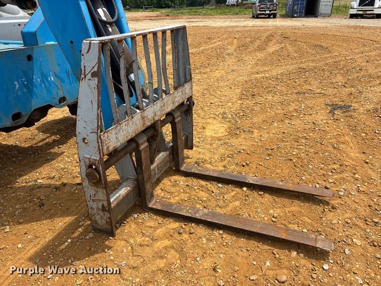 image for item DT0245 2008 Genie GTH844 telehandler