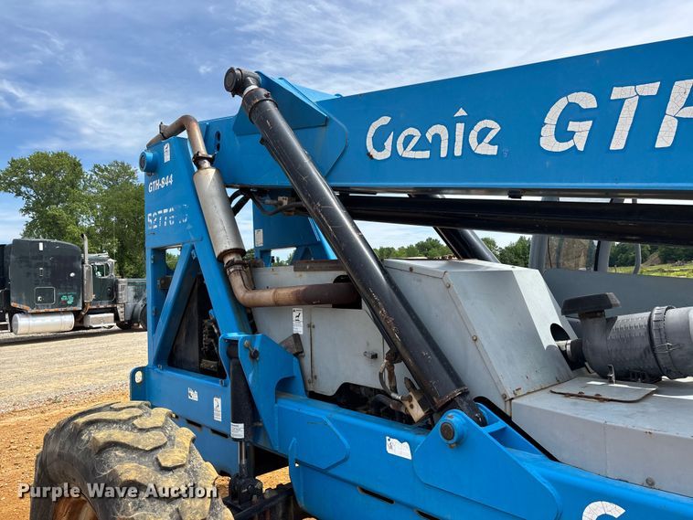 image for item DT0245 2008 Genie GTH844 telehandler