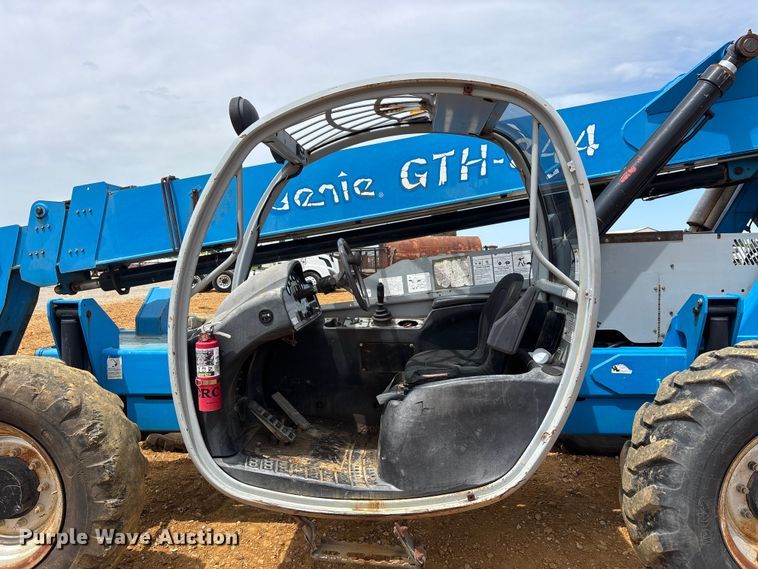 image for item DT0245 2008 Genie GTH844 telehandler