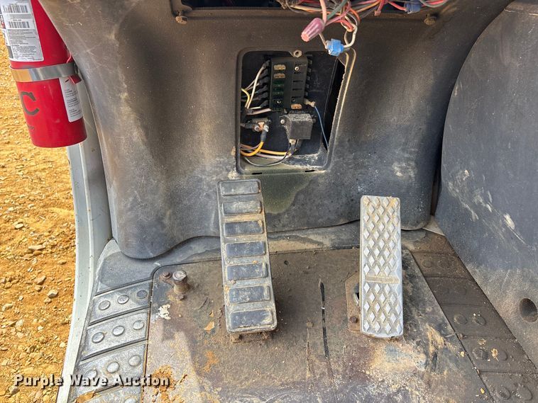 image for item DT0245 2008 Genie GTH844 telehandler