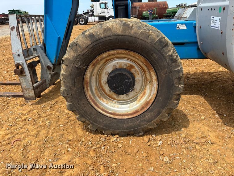 image for item DT0245 2008 Genie GTH844 telehandler