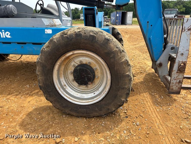 image for item DT0245 2008 Genie GTH844 telehandler