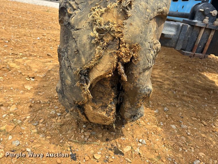 image for item DT0245 2008 Genie GTH844 telehandler