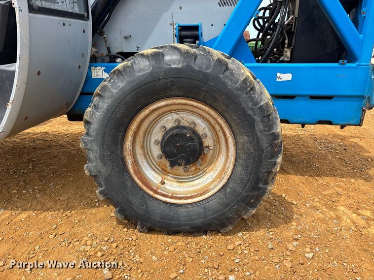 image for item DT0245 2008 Genie GTH844 telehandler