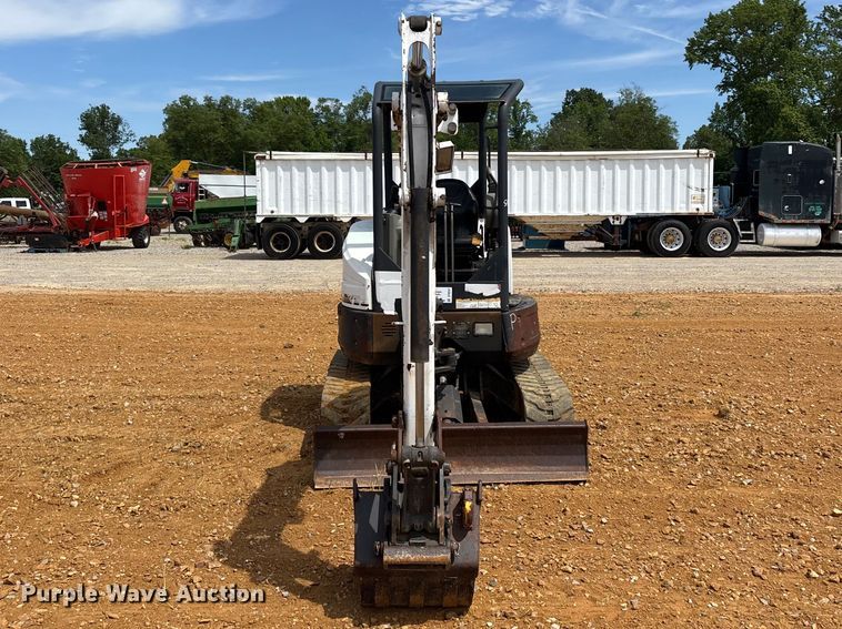 image for item DT0247 2016 Bobcat E26 mini excavator
