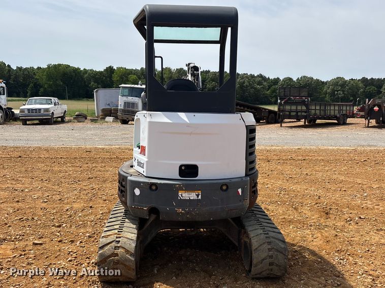 image for item DT0247 2016 Bobcat E26 mini excavator